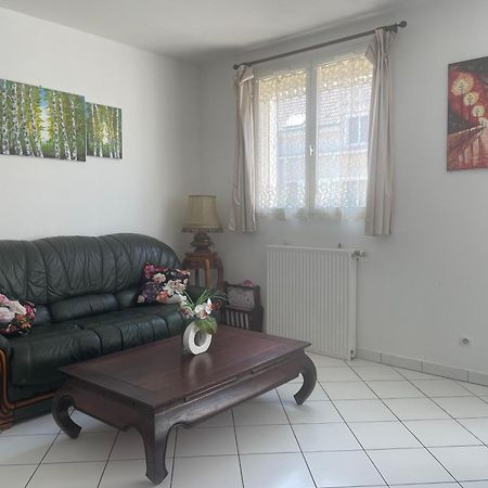 Location Chambre Double Dans Appartement - Cergy Exterior photo